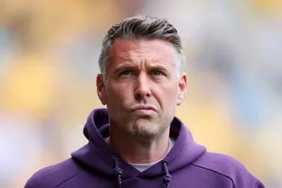 The great Rob Edwards debate: Do Wolves stick or twist after fans turned on their coach?