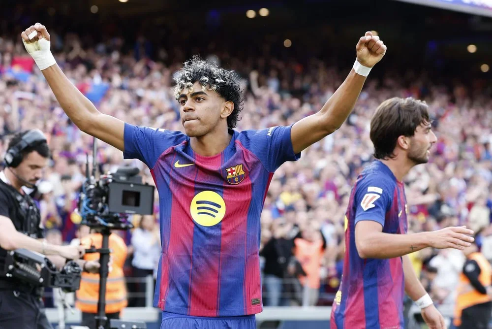 Lamine Yamal, durante el partido ante el Espanyol