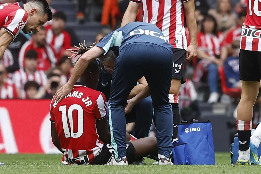 Alarma Nico Williams en Bilbao